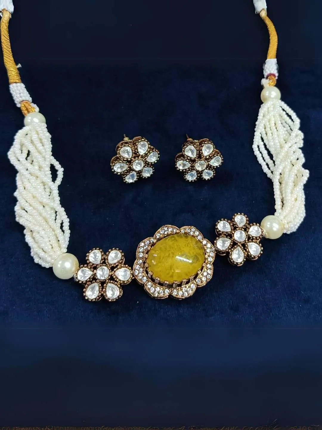 Doublet Stone Embedded Pearl Choker