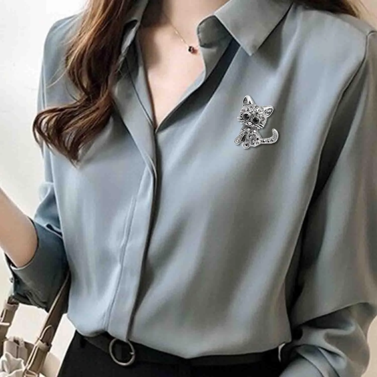 Pretty Cat Crystal Brooch Pins Elegant Rhinestone Animal Statement Brooches Fashion Jewelry Accessories for Women Men Gift